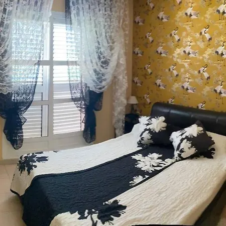 Town House En Del Duque Jardines 37 Дом отдыха Адехе